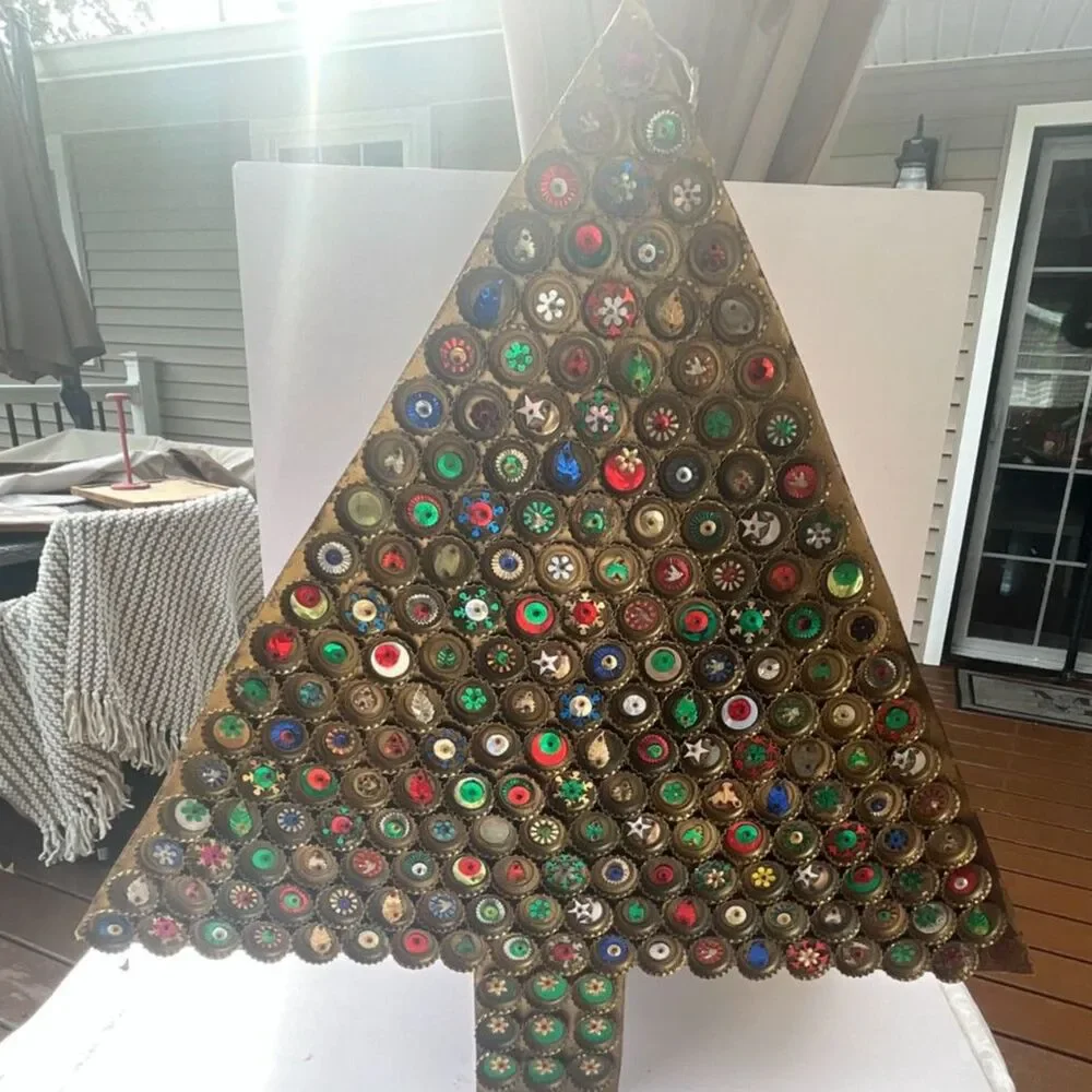 RARE large size bottle cap art Christmas tree Large size must see